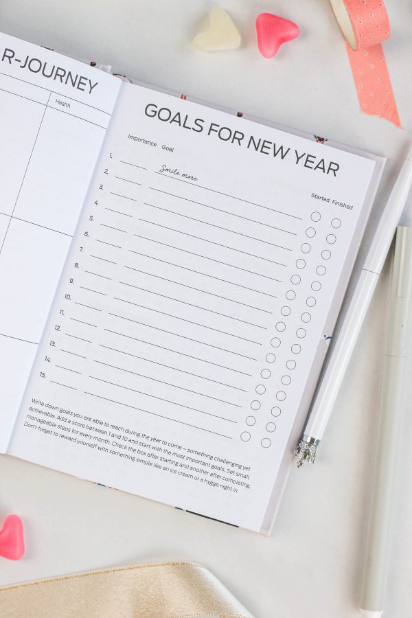 Happy Calendar planner spiral binding - Remember to smile 2025 - Image 10