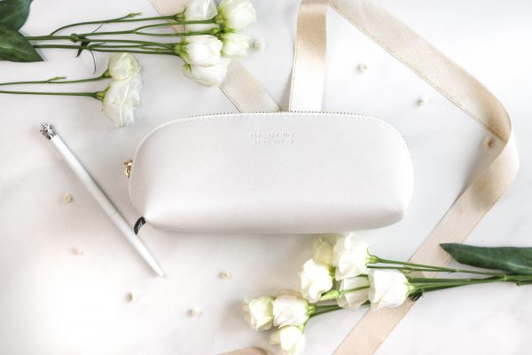 Design pencil case - dream big stay wild (white color)