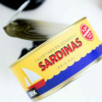 Calcetines en lata de sardinas (40-46 para hombres)