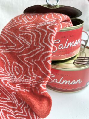 Tinned Fish Socks - Salmon (women size 35-40)