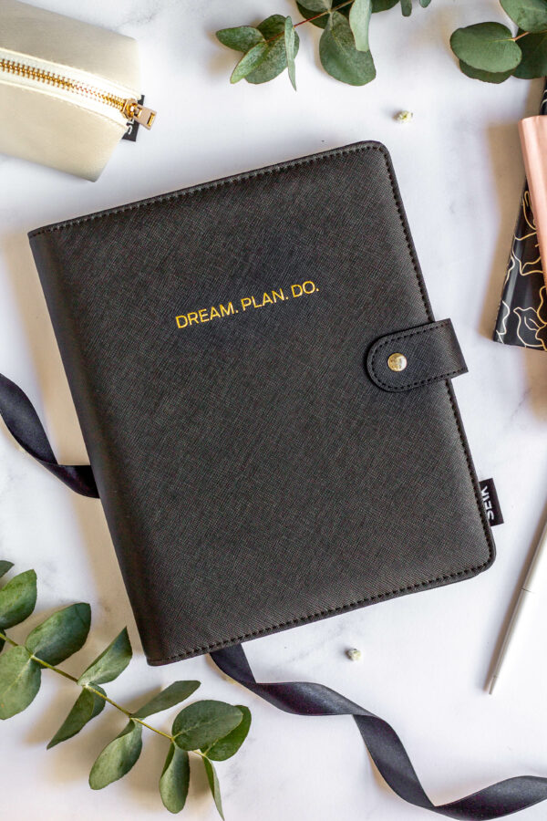 Ring binder productivity planner from premium faux leather A5 (black)