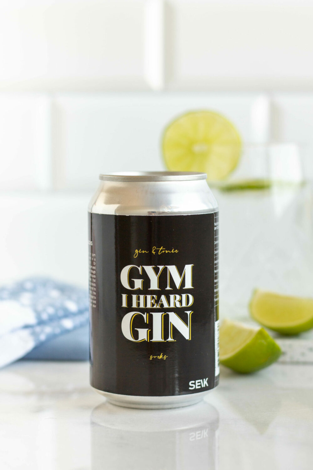 Socks in a tin - Gym? I heard Gin! - Gin & Tonic Socks (size 40-46)