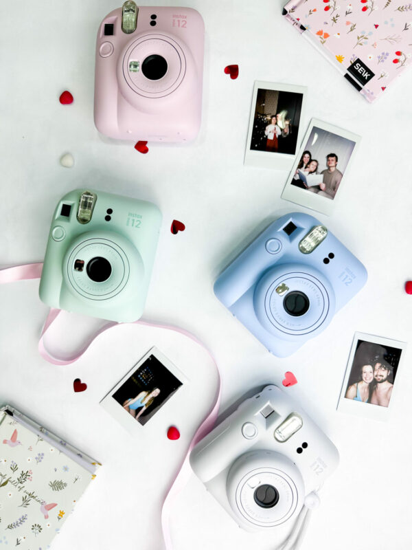 Instant Camera - Instax Mini 12 Fujifilm
