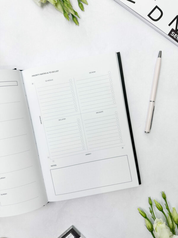 Personalised productivity planner with custom branding and company logo - Image 9