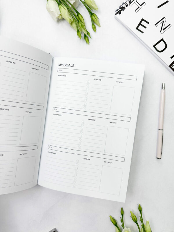 Ring binder productivity planner from premium faux leather A5 (white) - Image 9