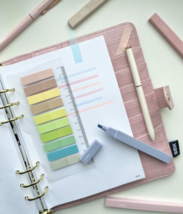 Rainbow sticky notes with ruler - Image 14