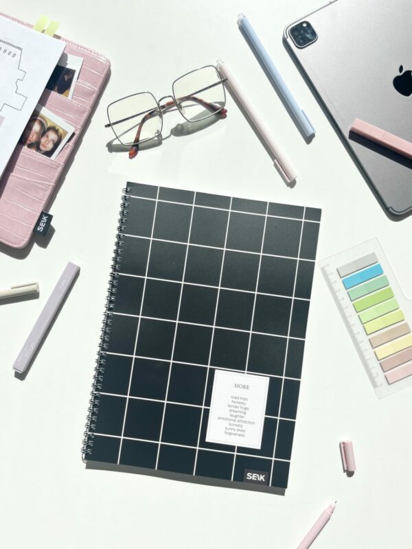 A4 Notebook with spiral binding  - more - Image 3