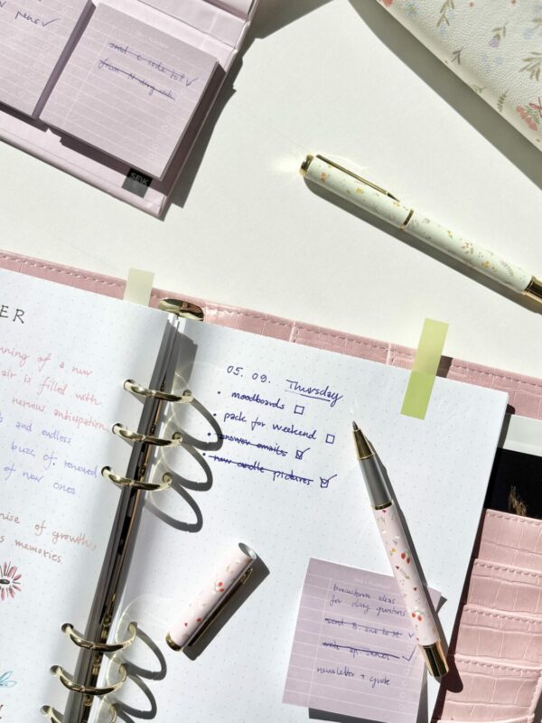 Blossom Pens - Beige (black) & Pink (Blue) - 2 pcs - Image 8