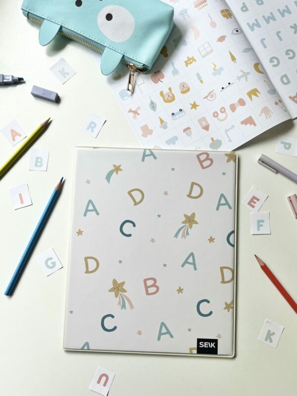 Movable alphabet