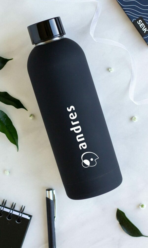 personalised thermos bottles and tumblers with company logo