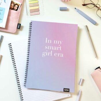 A4 Notebook with spiral binding  - in my smart girl era (Jooneline)