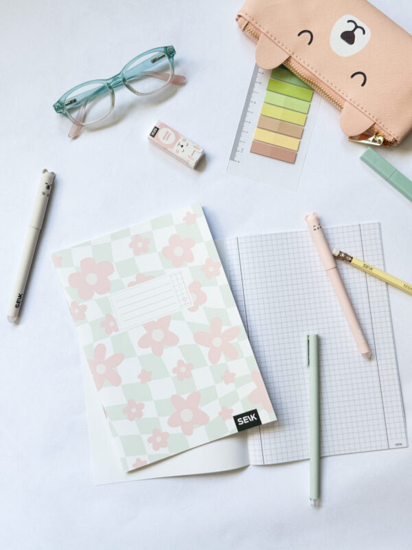 Squared notebook (12 sheets) - flowers - Image 3