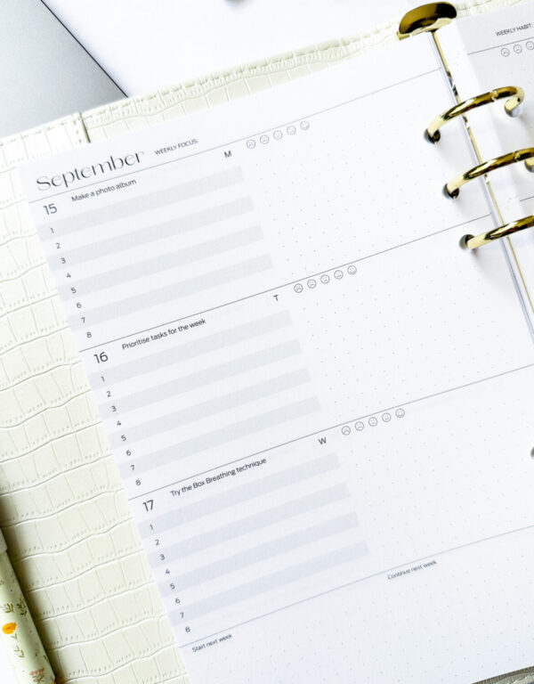 Ring binder from premium faux leather A5 - Happy Calendar planner 2025/26 (beige) - Image 10
