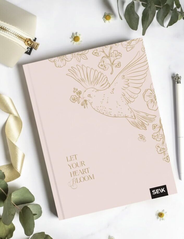 Happy Calendar planner 2026 (a5) - let your heart bloom